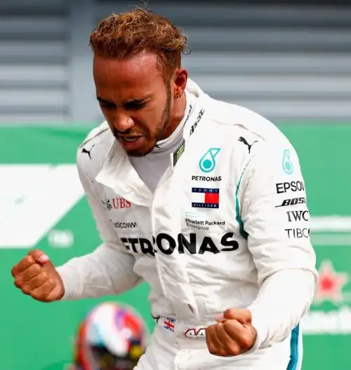 Hamilton tra i fischi: “Caricato dall’atmosfera negativa”