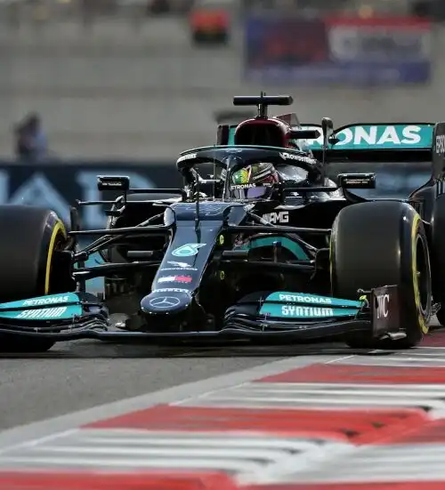 F1, la Mercedes cambia di nuovo colore: l’indiscrezione