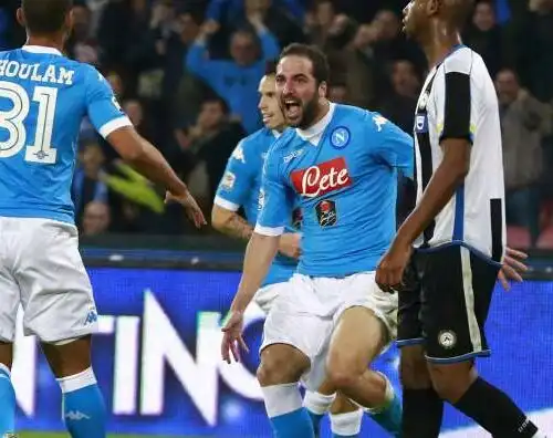 Ancora Higuain, Napoli inarrestabile