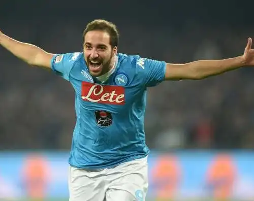 Higuain doma l’Inter, il Napoli è primo