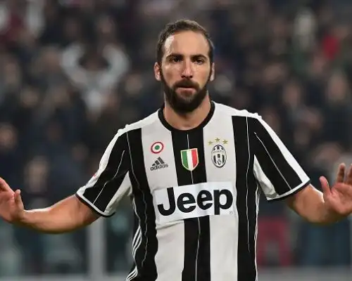 Higuain fa ancora male al Napoli