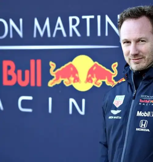 F1, Horner: “Volante Mercedes è legale”