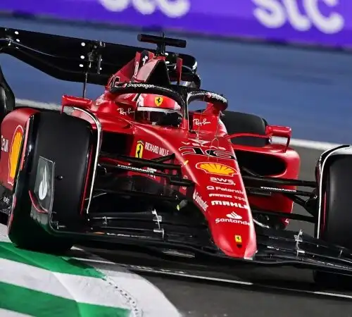 F1, FP2 Arabia Saudita: Charles Leclerc primo, ma danneggia la sua Ferrari