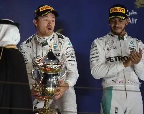 Hamilton come Alì: “Uso la sua tattica”