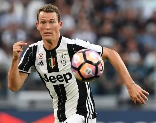 Lichtsteiner, scommessa doppia