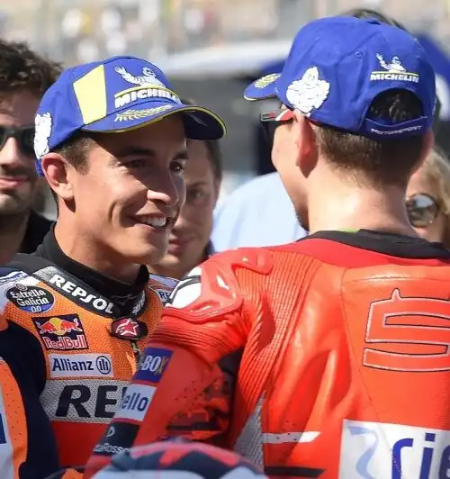 Jorge Lorenzo applaude Marc Marquez