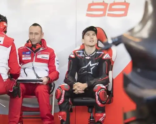 Lorenzo strizza l’occhio a Dovizioso