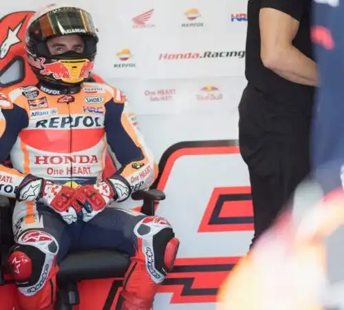 Marc Marquez nervoso, la Honda prova a rabbonirlo