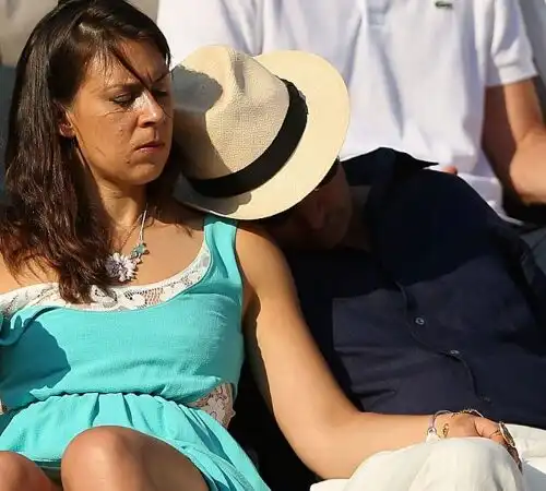 Marion Bartoli dà una mano a Novak Djokovic