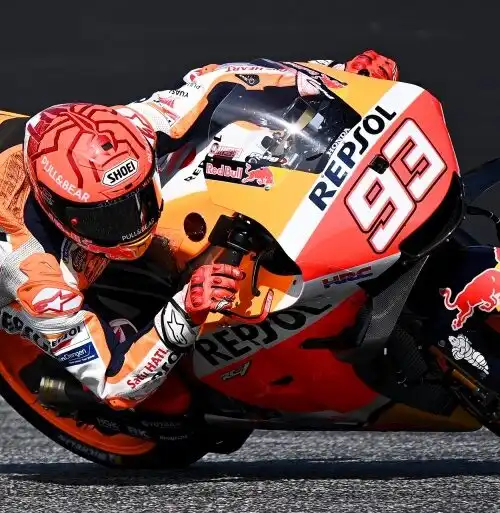 MotoGp: Marc Marquez, problemi alla spalla in piena sessione