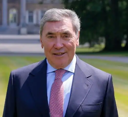 Ansia per Merckx: ricoverato dopo una caduta