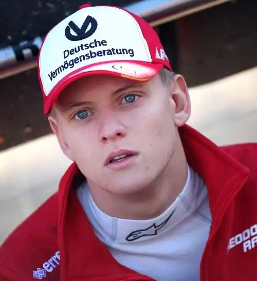 Ufficiale, Mick Schumacher alla Ferrari