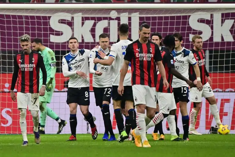 Nonostante la sconfitta contro l'Atalanta, il Milan si laurea campione d'inverno al termine del girone d'andata.