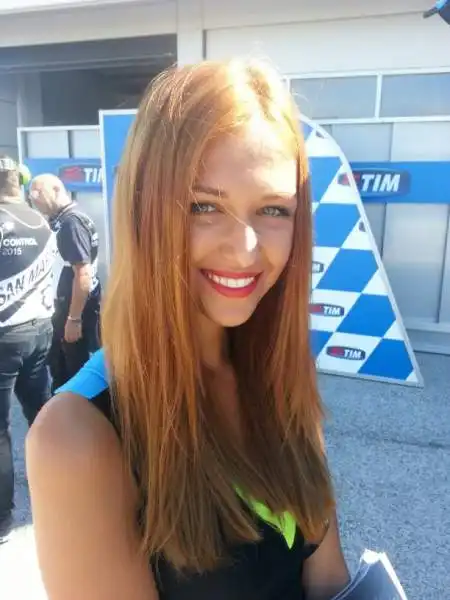 Misano, sexy grid girls