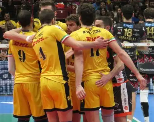 Atanasijevic non basta, Modena in finale