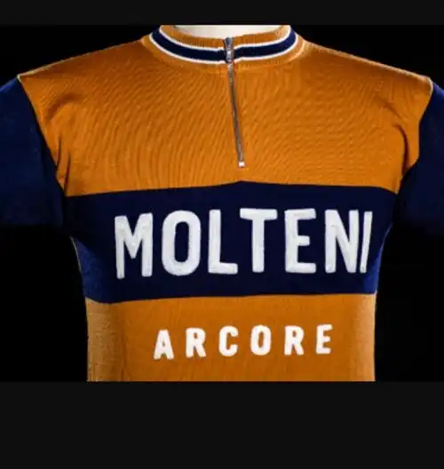 Le gloriose maglie Molteni tornano a brillare