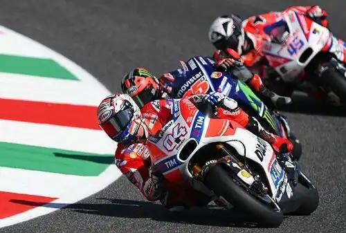 Mugello, grande Ducati: vince Dovizioso, Rossi quarto