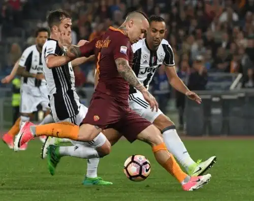 Roma, lo United non molla Nainggolan