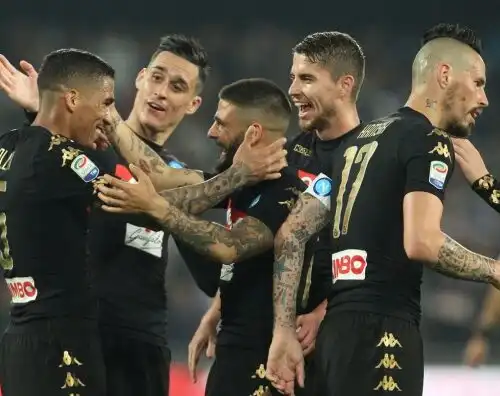 Serie A, Napoli-Udinese 3-0: Roma nel mirino