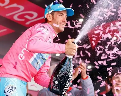 Delirio Nibali, le mani sul Giro d’Italia