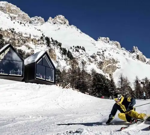 La neve è abbondante: apre Obereggen