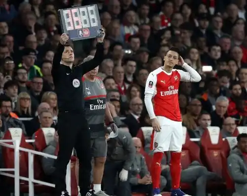 United: Ozil è il sogno per giugno