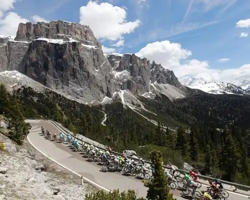 Maratona dles Dolomites, ecco i 9.000 fortunati