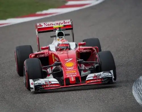 Le Ferrari volano, Mercedes staccate