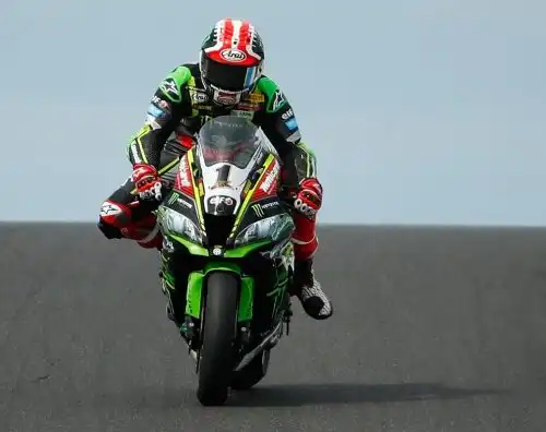 Rea conquista gara 1 a Laguna Seca