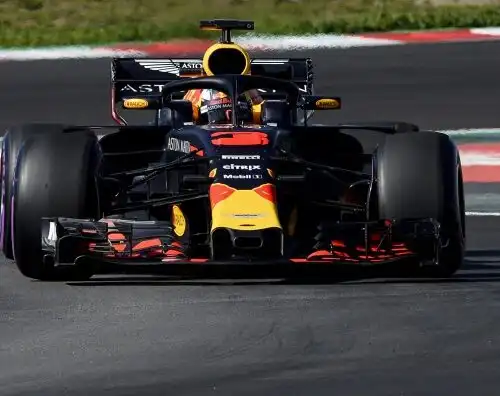 F1, Ricciardo domina la seconda giornata