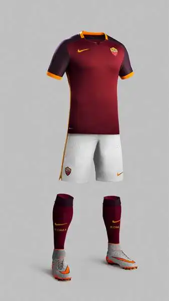 Roma, la nuova maglia