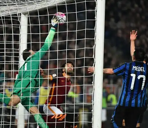 Handanovic mette pressione alla Roma