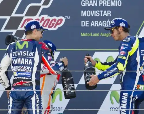 Valentino Rossi rende onore a Jorge Lorenzo