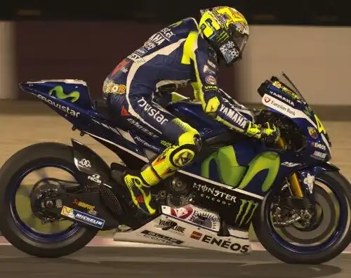 Lorenzo e Rossi volano, male Marquez