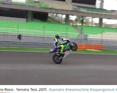 Rossi, la foto “rubata” scatena i fan