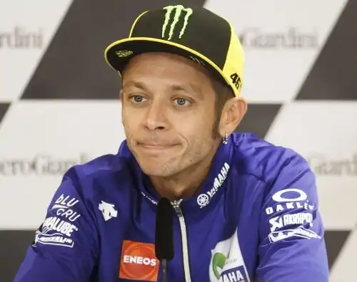 Valentino Rossi, completo riposo per 40 giorni