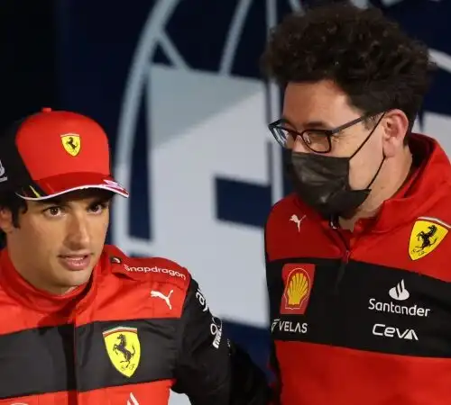 F1, Mattia Binotto si schiera con Carlos Sainz
