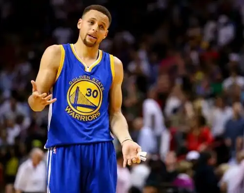 Curry-show 51 punti e un altro record