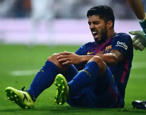 Incubo Barcellona, Suarez si rompe il ginocchio