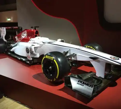 Svelata l’Alfa Romeo Sauber F1