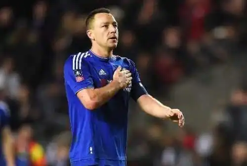 Clamoroso, Terry resta al Chelsea