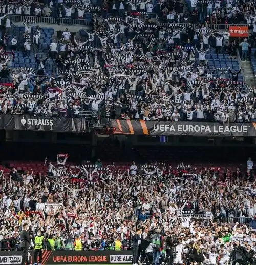 Europa League, il giallo dei 30mila tedeschi al Camp Nou: “Vergogna”