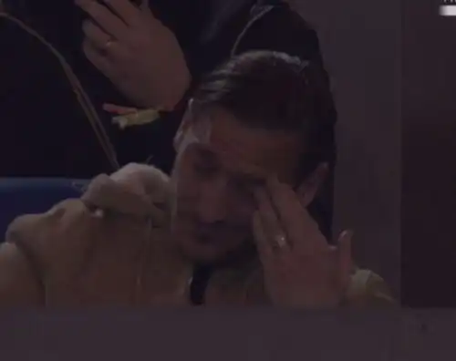 Totti commosso in tribuna