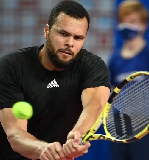 Jo-Wilfried Tsonga senza freni su Novak Djokovic