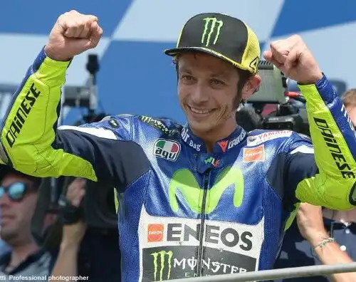 Rossi invita tutti a svegliarsi