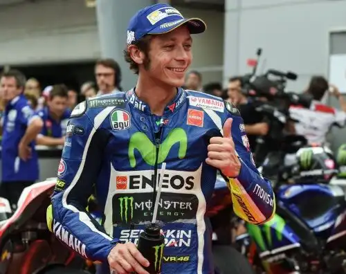 “Valentino Rossi insieme a Senna e Fangio”