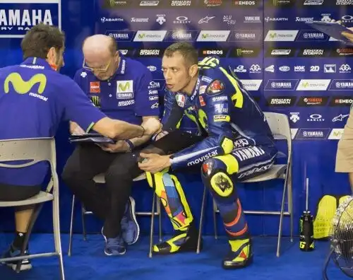 Rossi sorride: “Finalmente a posto”