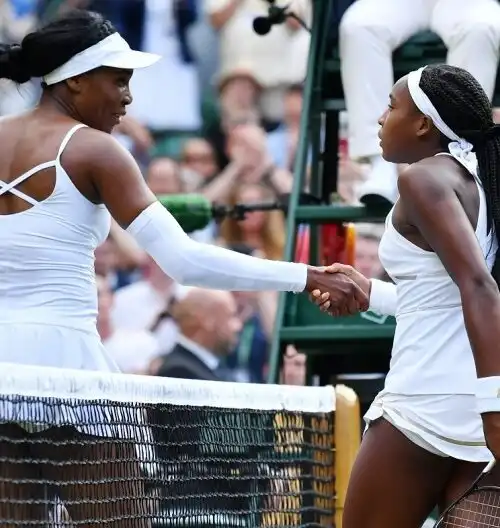 Wimbledon, Venus Williams battuta da una 15enne