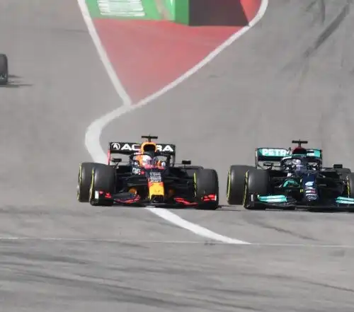 F1, GP Stati Uniti: Verstappen batte Hamilton, Leclerc 4°