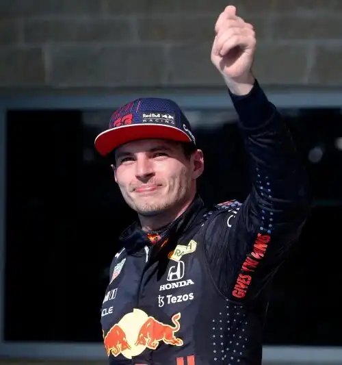 F1, Max Verstappen vuole un aiuto per battere Lewis Hamilton